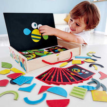 Load image into Gallery viewer, Hape Magnetic Art Box